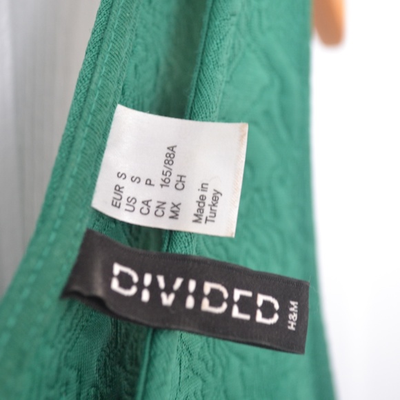 H&M Peplum Top - Picture 3 of 3